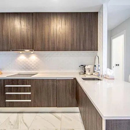 Chill Vibes En Sunset Drive Benidorm